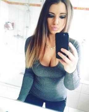 Dani4dicks uit Zuid-Holland,Nederland